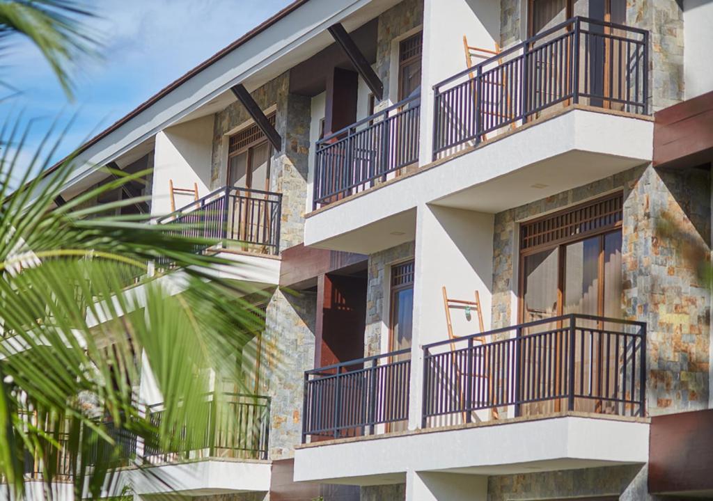 Tag Resort Корон Екстериор снимка