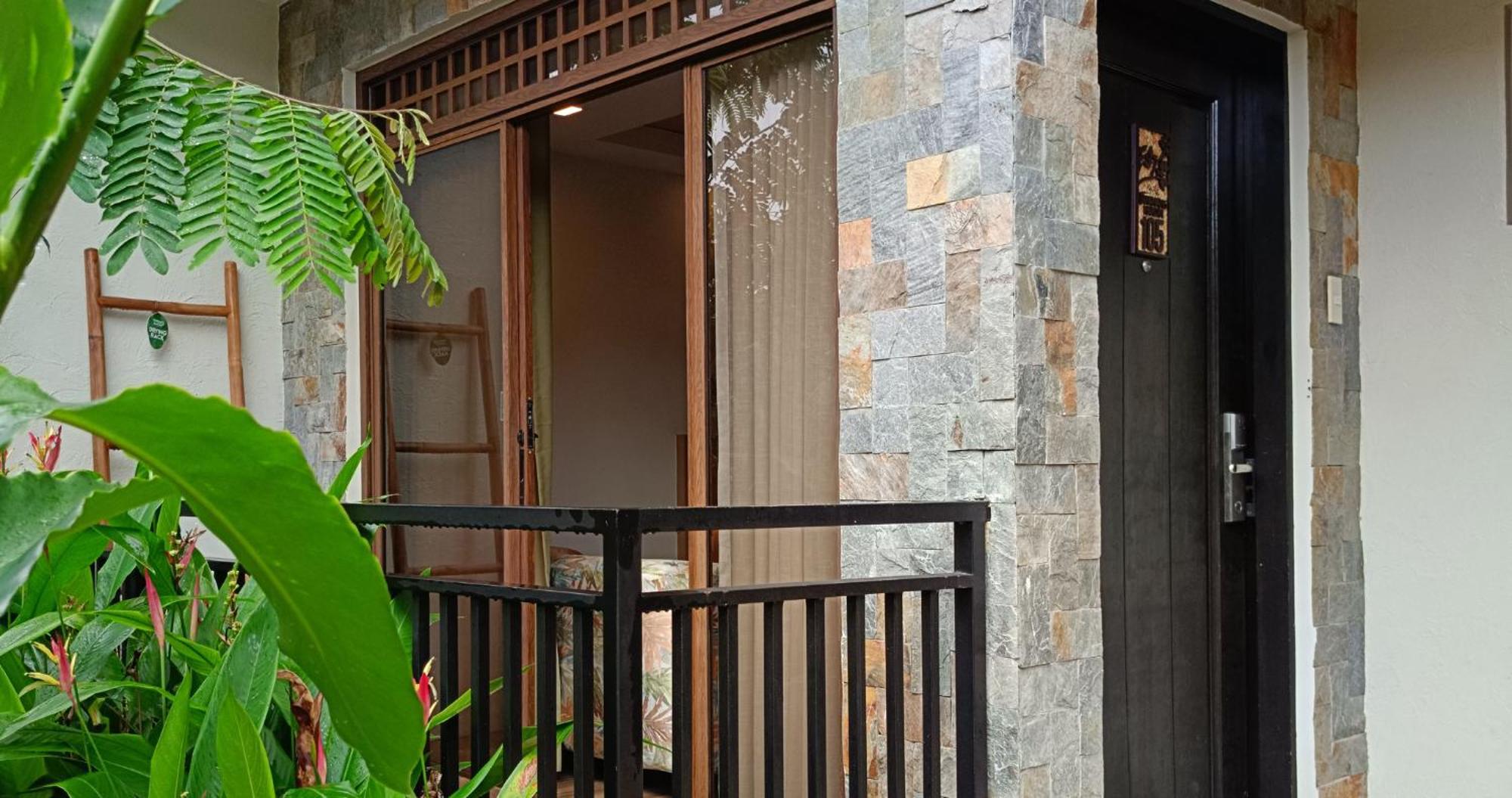 Tag Resort Корон Екстериор снимка